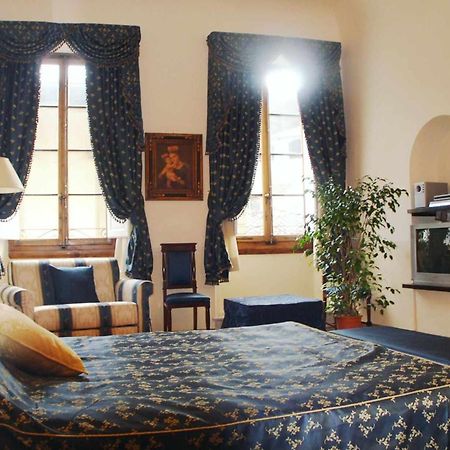 Tornabuoni La Petite Suite Φλωρεντία Δωμάτιο φωτογραφία