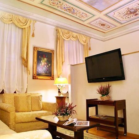 Tornabuoni La Petite Suite Φλωρεντία Εξωτερικό φωτογραφία