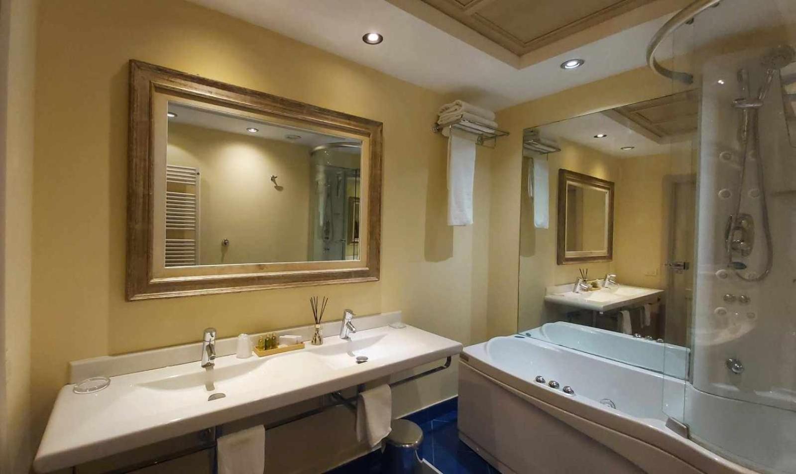 Tornabuoni La Petite Suite Φλωρεντία Δωμάτιο φωτογραφία