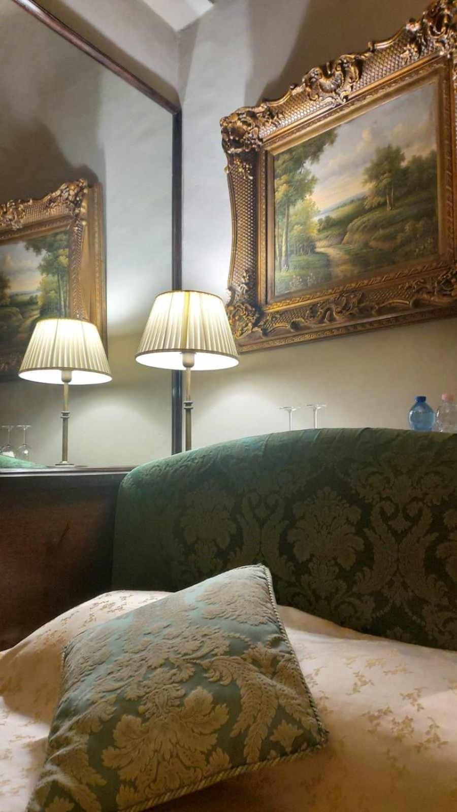 Tornabuoni La Petite Suite Φλωρεντία Δωμάτιο φωτογραφία