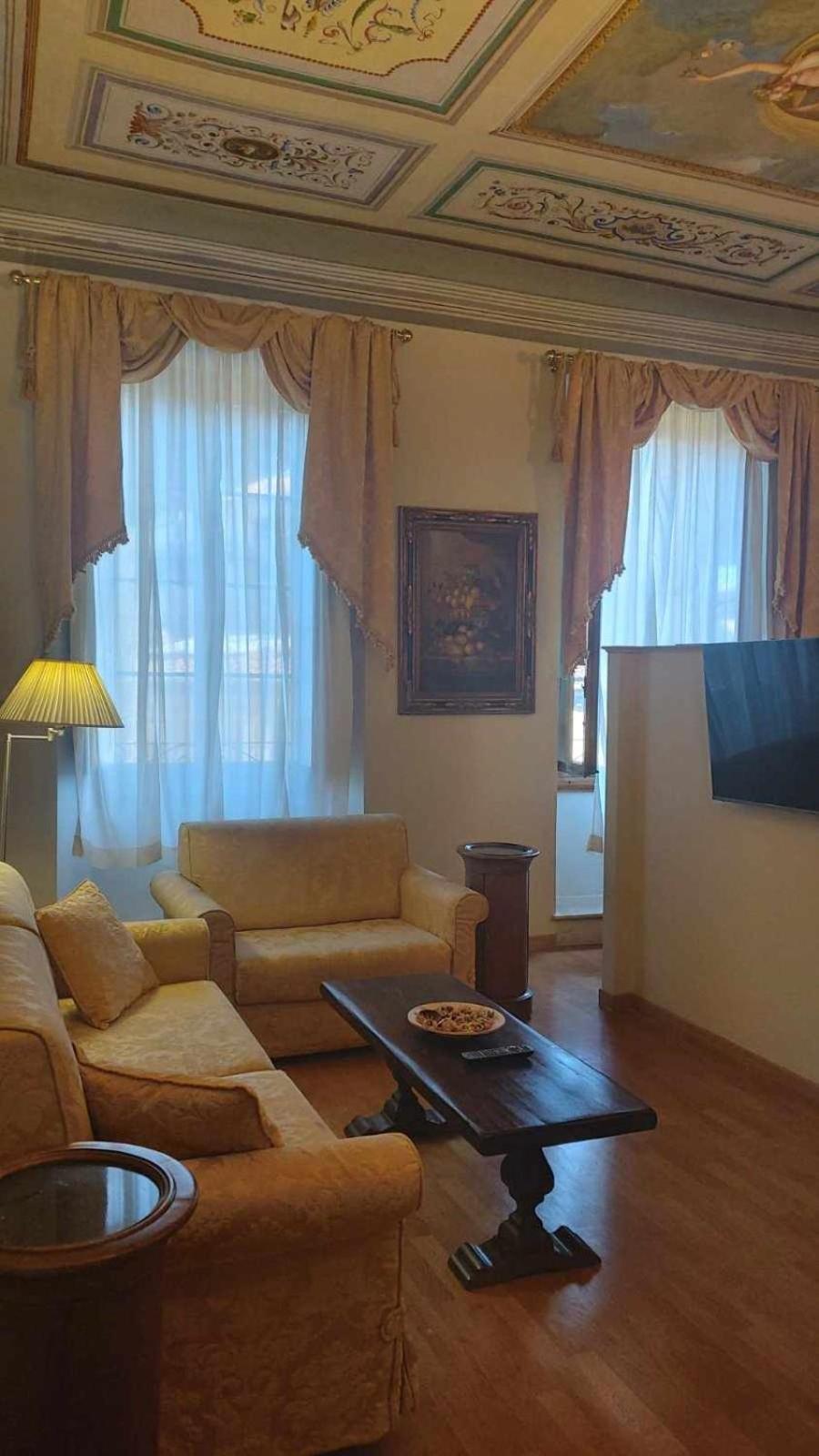 Tornabuoni La Petite Suite Φλωρεντία Δωμάτιο φωτογραφία